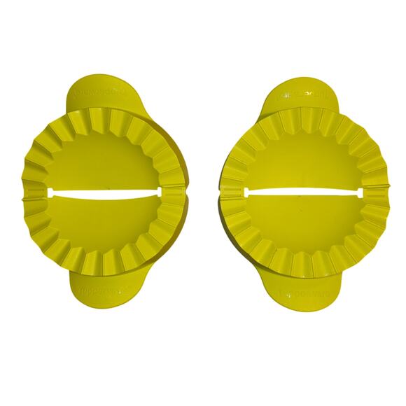 Tupperware Empanada Maker Set of 2, Pie, Turnover, Hot Pocket, Pierogi, Dumpling - Picture 1 of 6